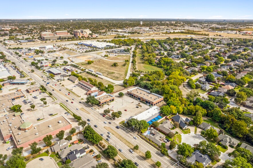 18800 Preston Rd, Dallas, TX à louer - Photo de l’immeuble – Image 3 sur 6