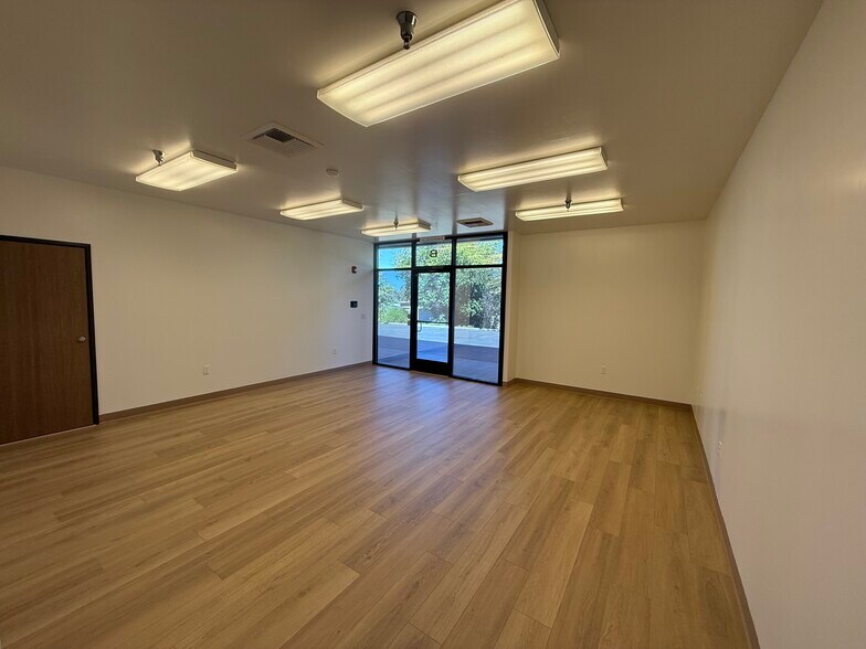 4420 Commodity Way, Shingle Springs, CA à louer - Photo de l’immeuble – Image 3 sur 8
