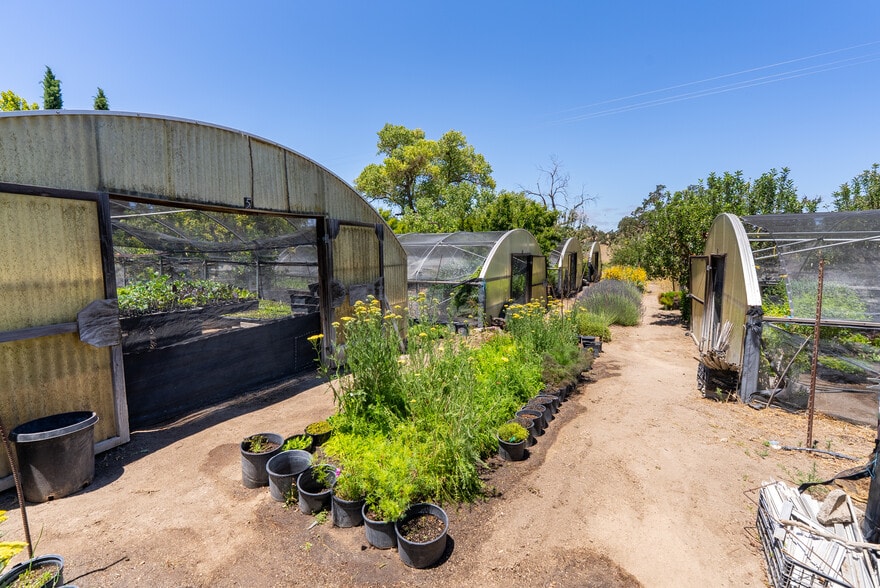 5750 El Pharo Dr, Paso Robles, CA à vendre - Photo de l’immeuble – Image 3 sur 73