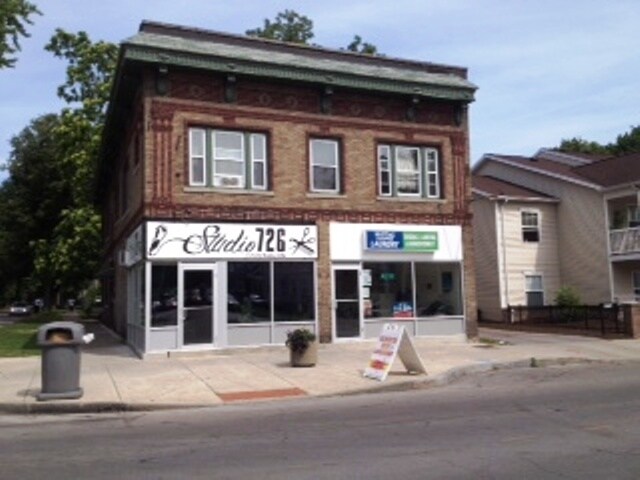 726-730 Genesee St, Rochester, NY à louer Photo principale– Image 1 sur 19