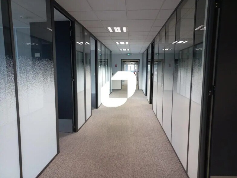 1 Ter Avenue De La Marne, Wasquehal à louer - Photo de l’immeuble – Image 3 sur 10