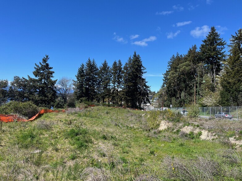 1943 Wheaton Way, Bremerton, WA à vendre - Photo de l’immeuble – Image 2 sur 12