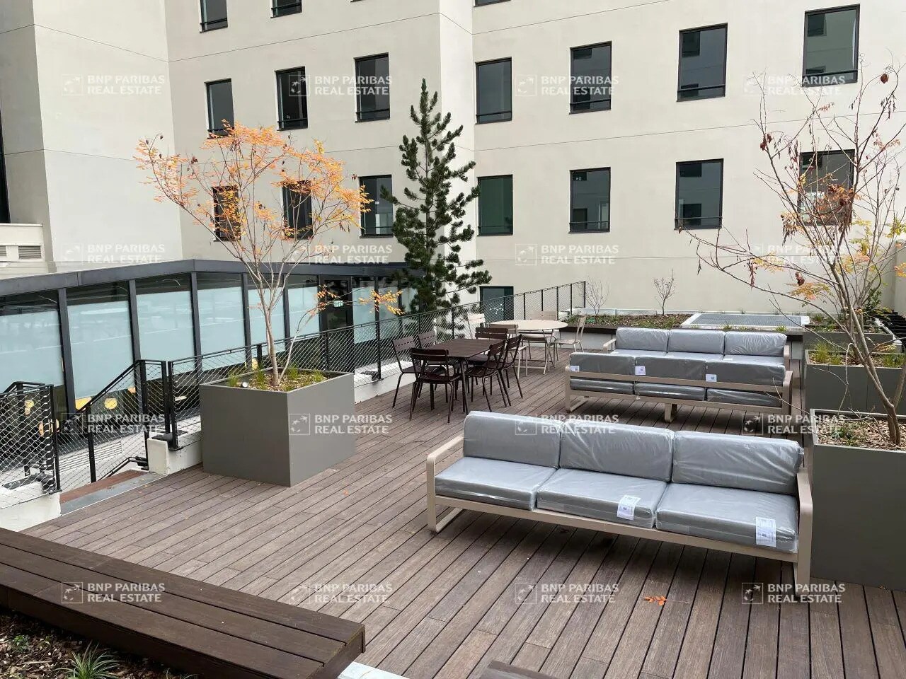 Bureau dans Lyon à louer Photo de l’immeuble– Image 1 sur 15