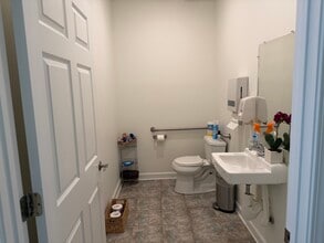 800 Kennesaw Ave, Marietta, GA à louer Photo intérieure– Image 2 sur 10