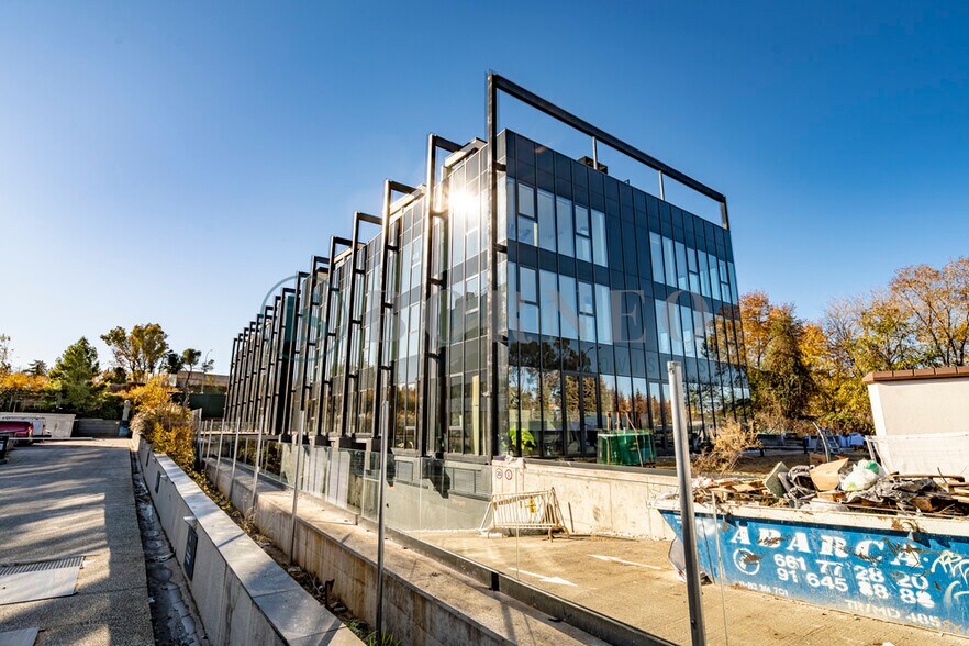 Calle Aguaron, 3, Madrid, Madrid à louer - Photo de l’immeuble – Image 3 sur 21