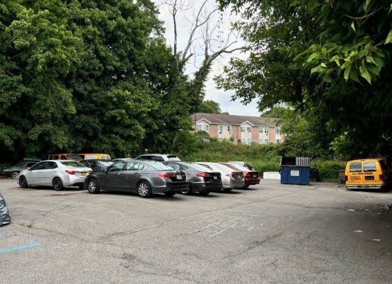 Newburgh Commercial Property Assemblage portefeuille de 3 biens à vendre sur LoopNet.fr - Photo principale – Image 2 sur 11