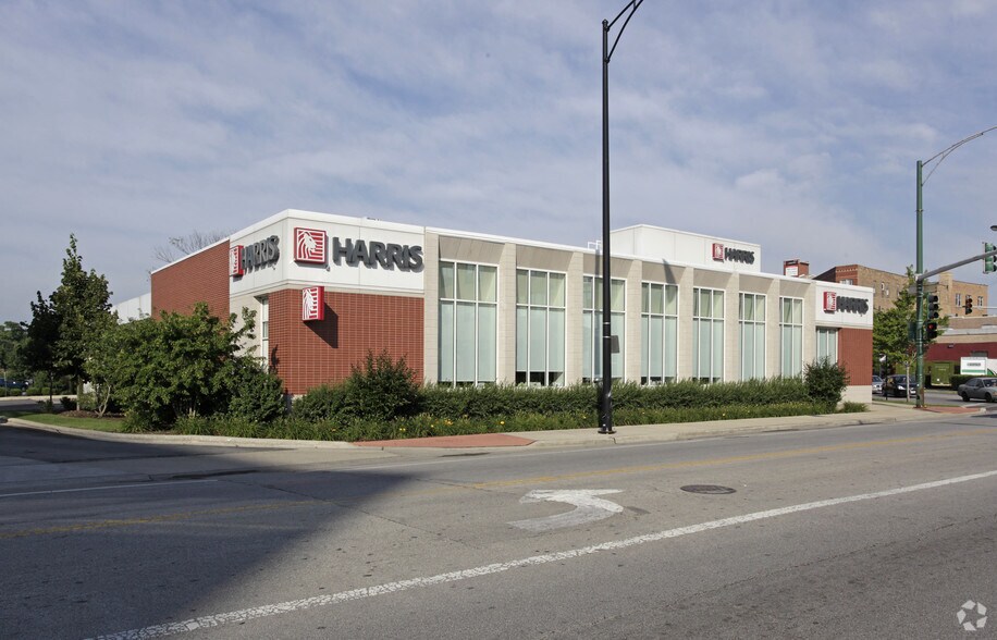 2196 N Elston Ave, Chicago, IL à vendre - Photo de l’immeuble – Image 2 sur 2