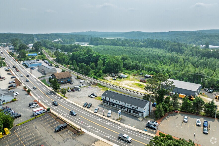 697 Main St, Holden, MA à louer - Aérien – Image 2 sur 3
