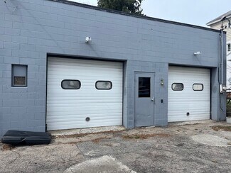 Plus de détails pour 120 George St, Johnston, RI - Industriel/Logistique à louer