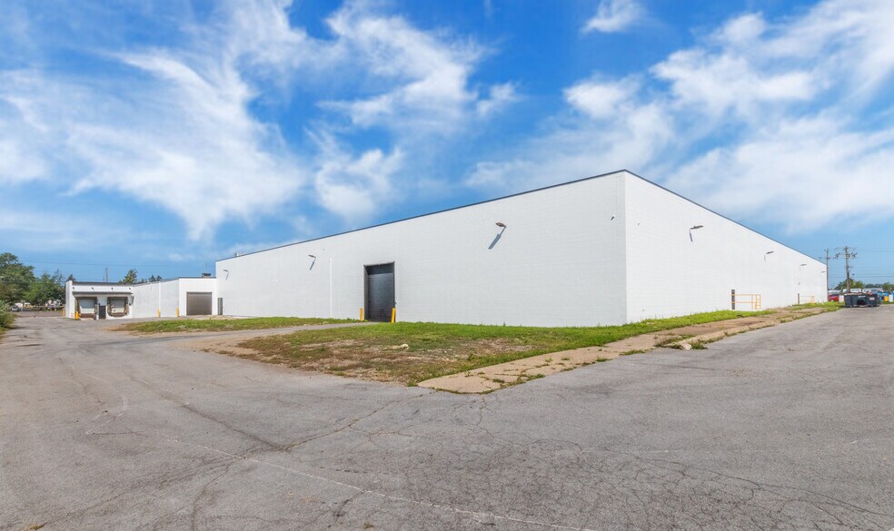 1885 Harlem Rd, Buffalo, NY à vendre - Photo de l’immeuble – Image 3 sur 30