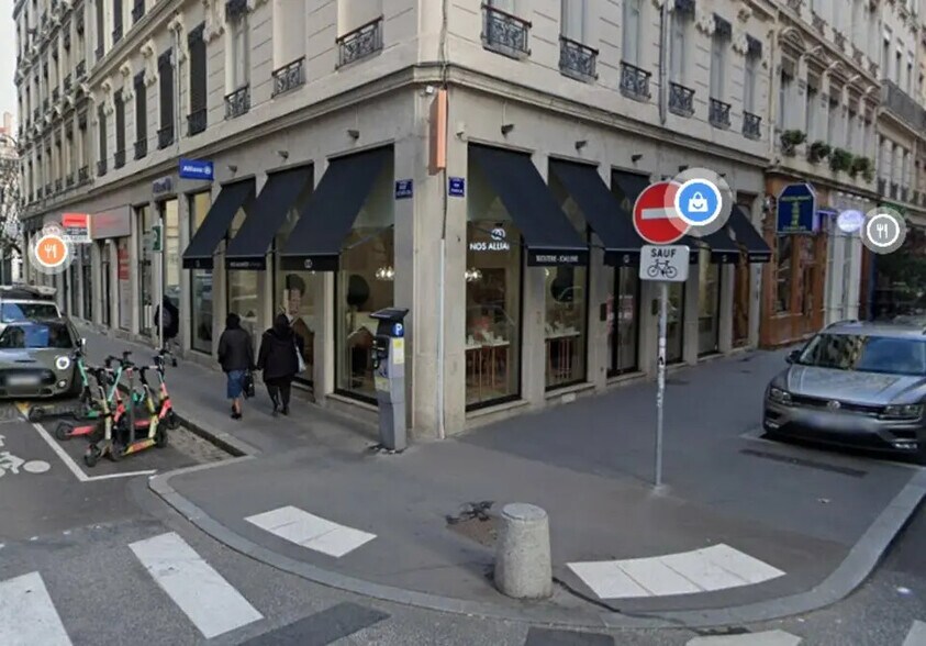Local commercial dans Lyon à louer - Photo de l’immeuble – Image 1 sur 3