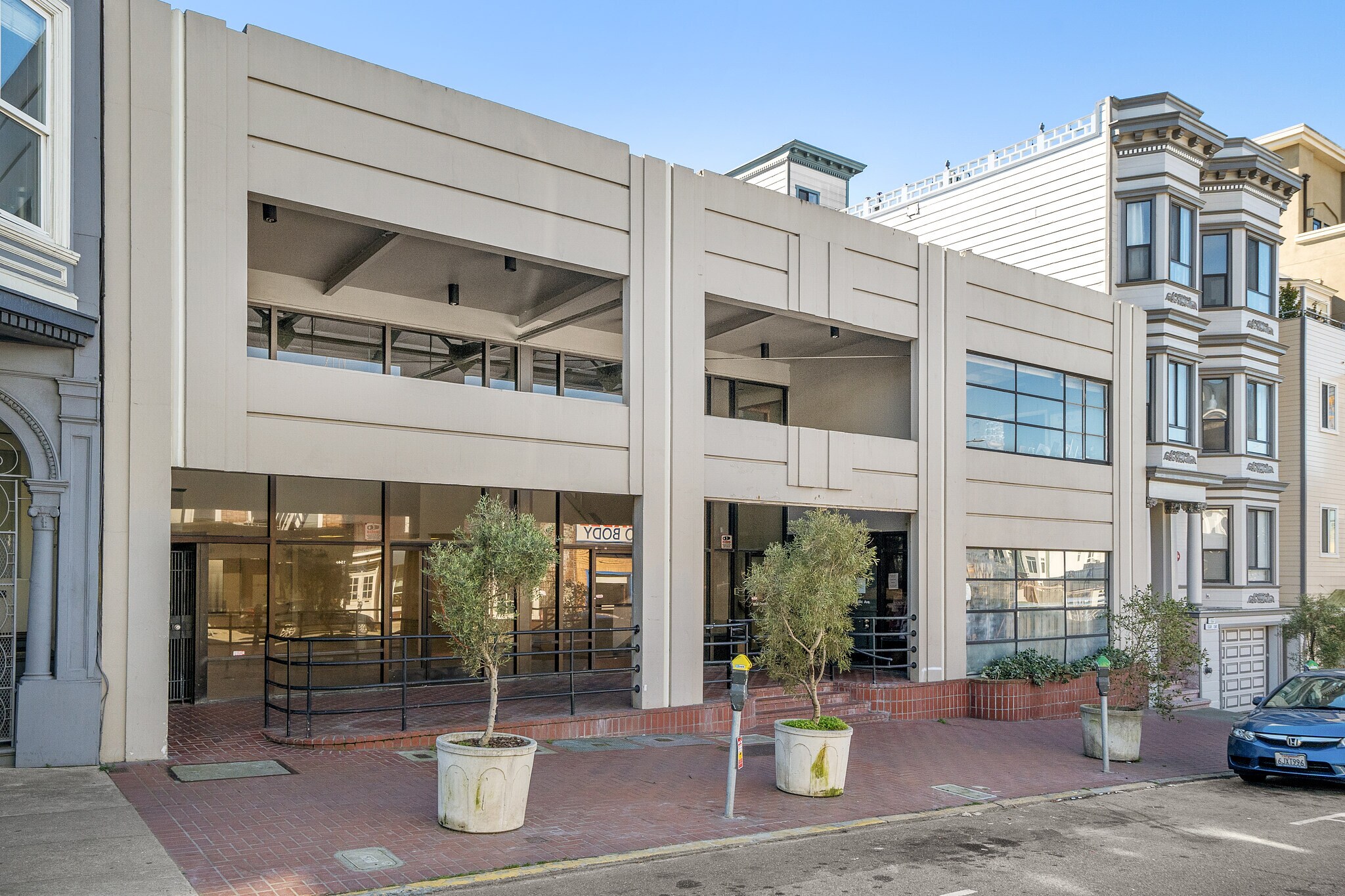 1545-1555 Pacific Ave, San Francisco, CA à louer Photo de l’immeuble– Image 1 sur 15