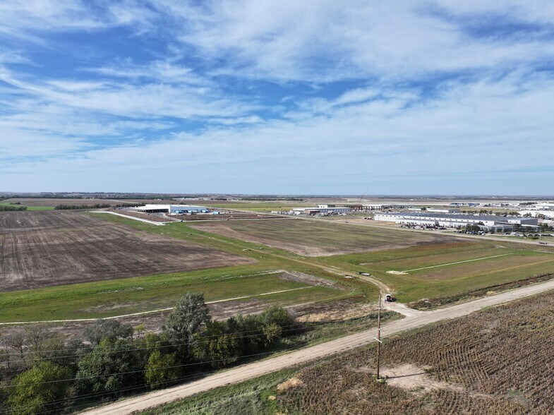 0000 Water Well Rd, Salina, KS à vendre - Aérien – Image 3 sur 4