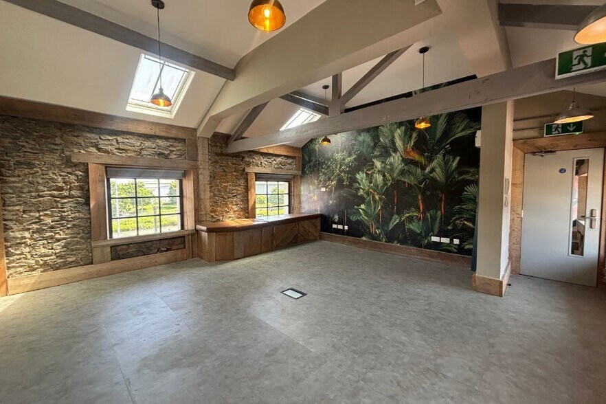 Platform, Former Railway Station Building, Cardiff à louer - Photo de l’immeuble – Image 2 sur 53