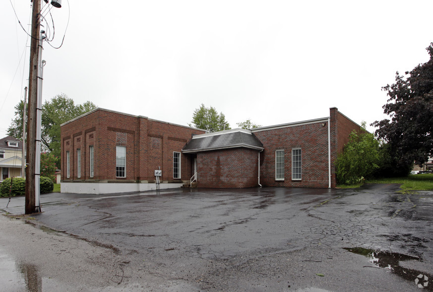 149 N Prospect St, Ravenna, OH à louer - Photo de l’immeuble – Image 2 sur 3