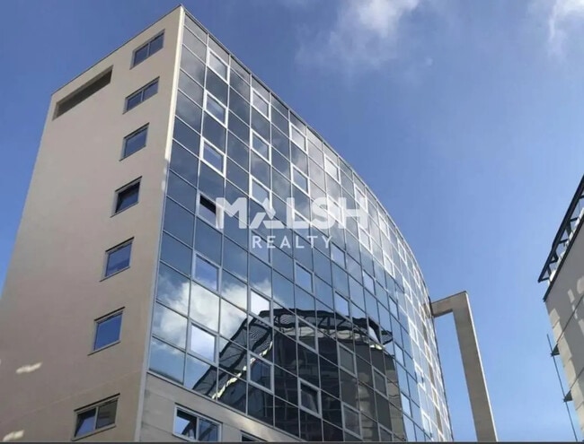 Plus de détails pour Bureau à vendre