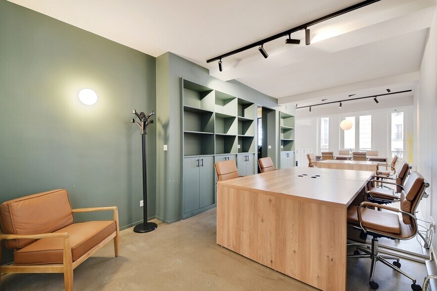 42-44 Rue Des Petits Carreaux, Paris à louer - Photo intérieure – Image 2 sur 9