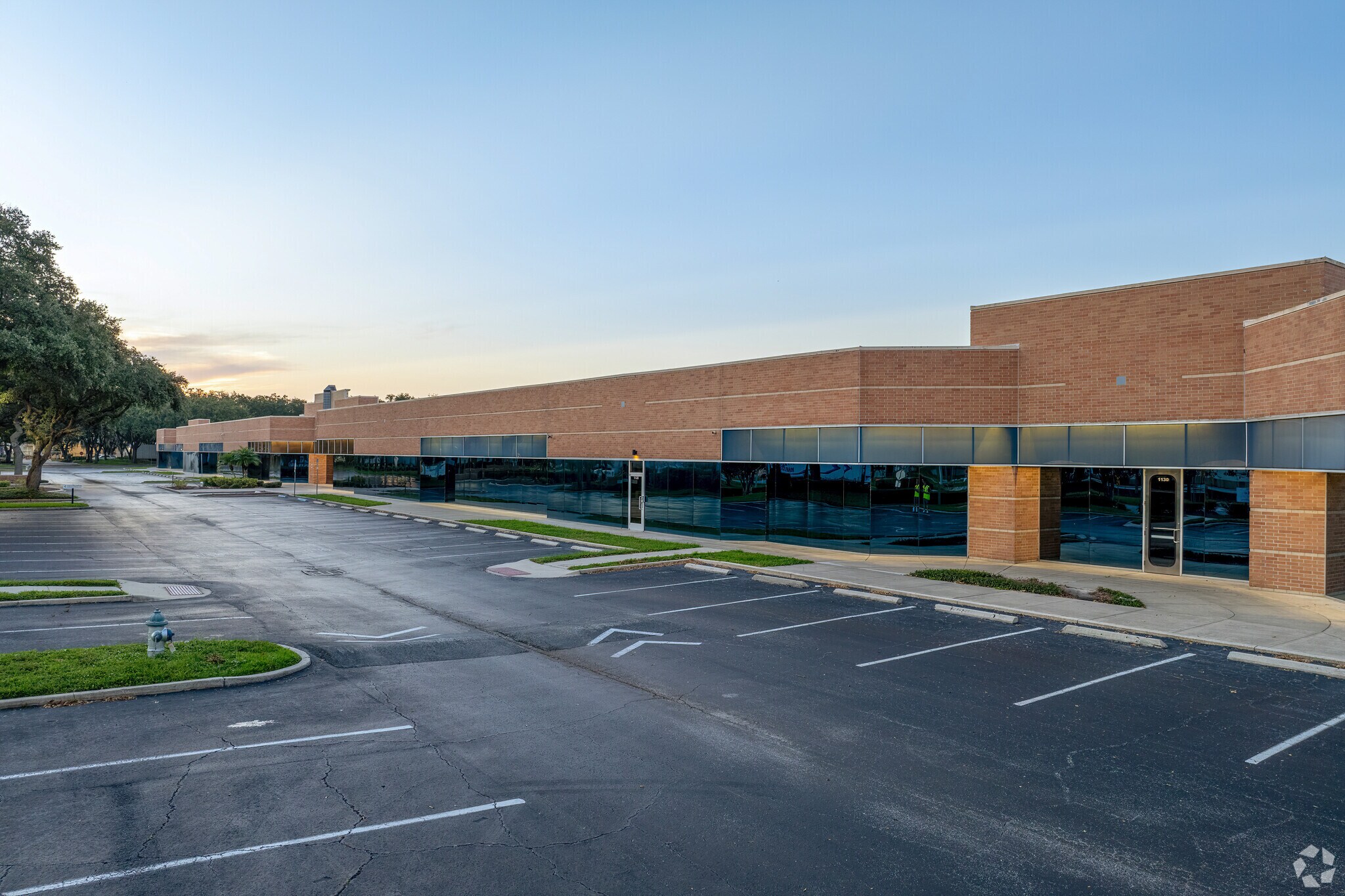 6101 Chancellor Dr, Orlando, FL à louer Photo principale– Image 1 sur 15