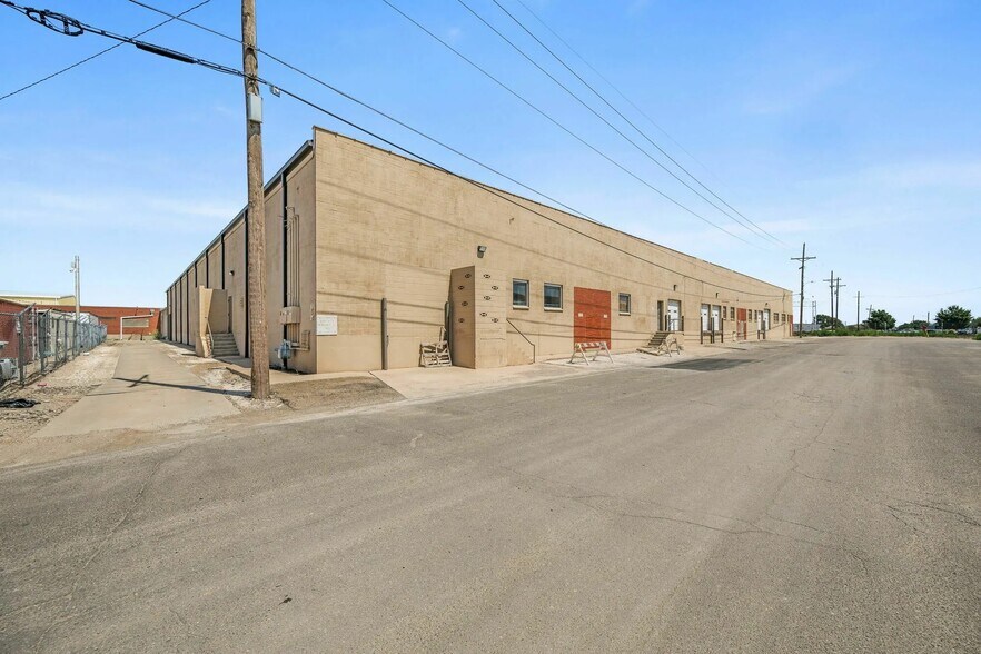 907 SE 2nd Ave, Amarillo, TX à louer - Photo de l’immeuble – Image 3 sur 13