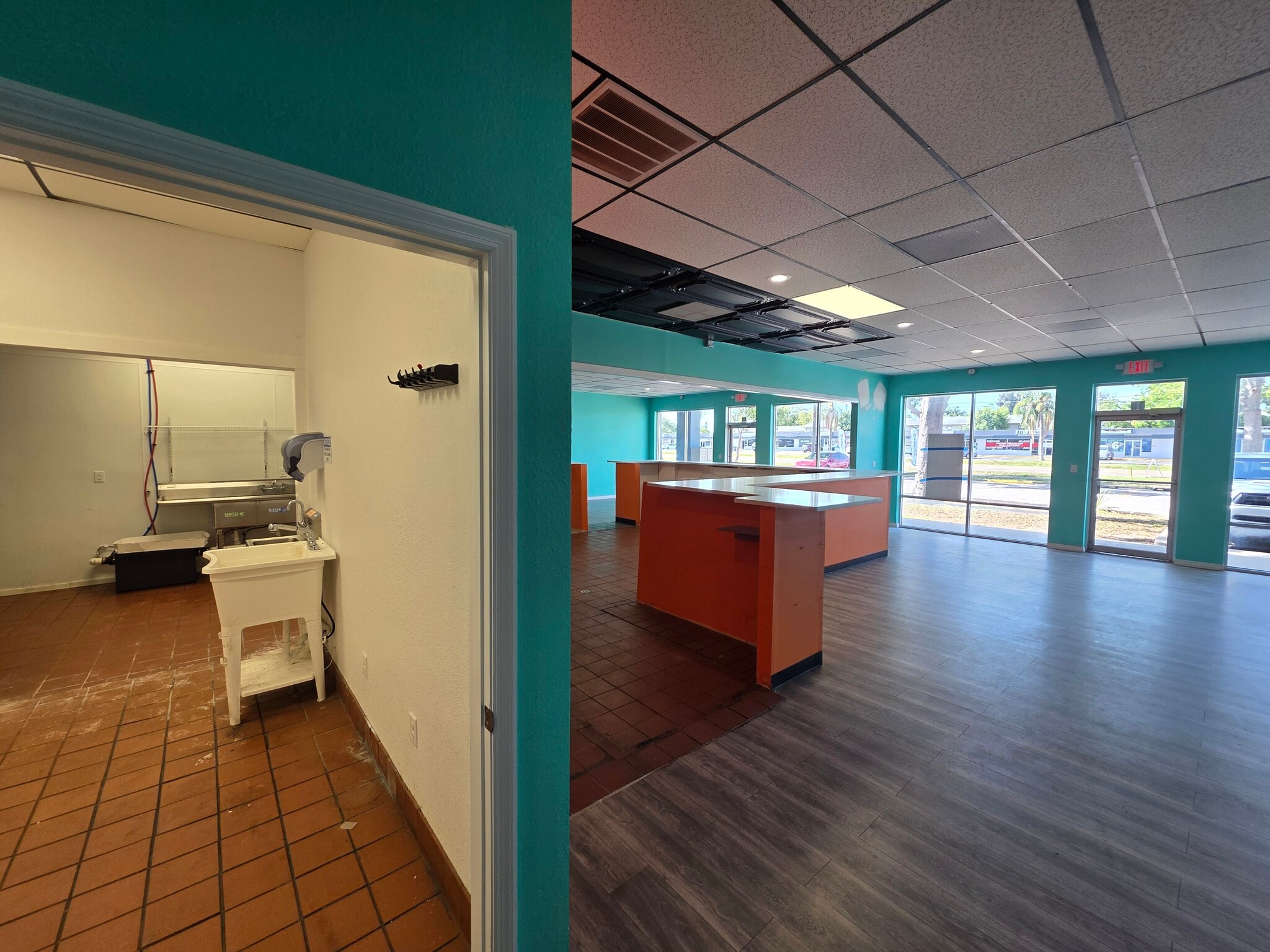 4201 62nd Ave N, Pinellas Park, FL à louer Photo intérieure– Image 1 sur 9