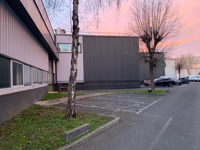 Industriel/Logistique dans Aubervilliers à louer - Photo de l’immeuble – Image 1 sur 22