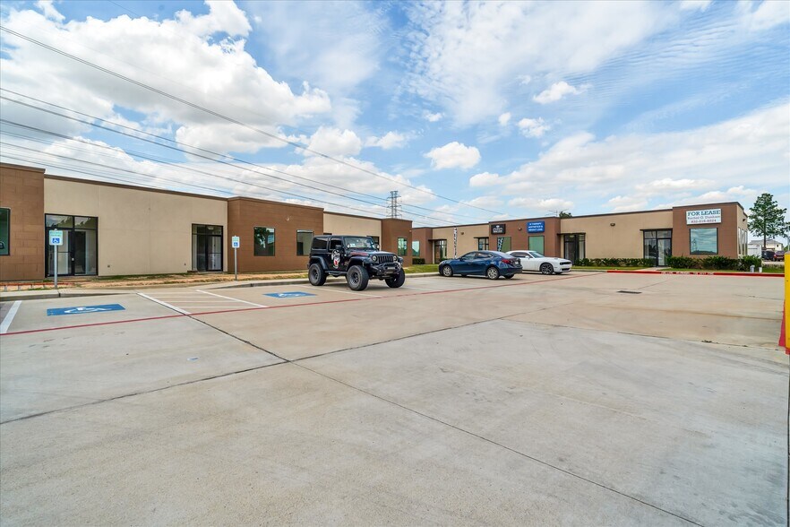 3107 Elrod Rd, Katy, TX à louer - Photo de l’immeuble – Image 2 sur 25