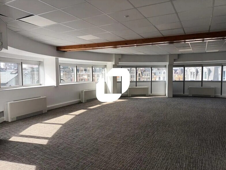 Bureau dans Lille à louer - Photo intérieure – Image 2 sur 7