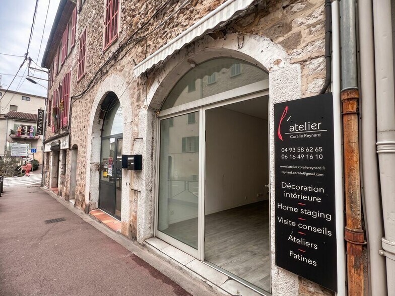 Local commercial dans Vence à vendre - Photo de l’immeuble – Image 3 sur 4