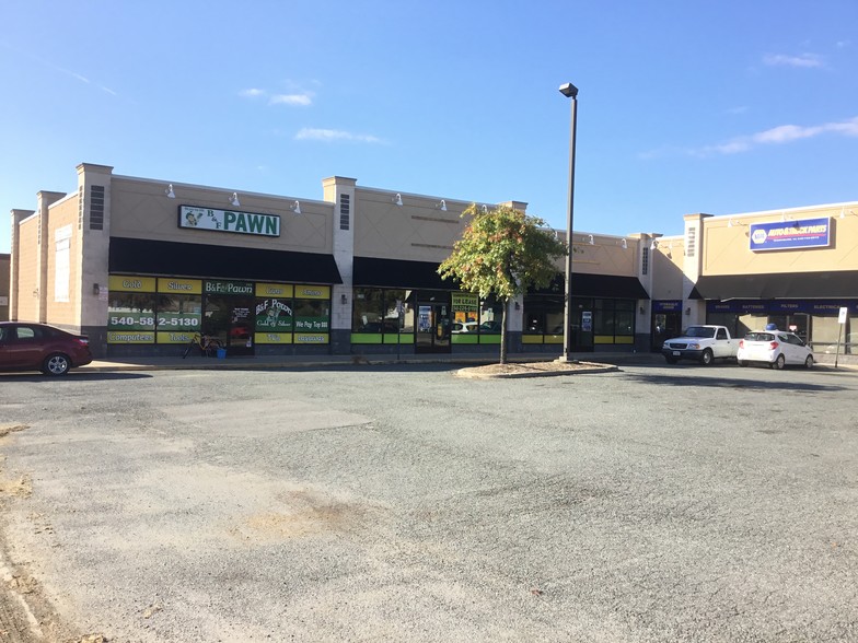 6380 Jefferson Davis Hwy, Spotsylvania, VA à louer - Photo de l’immeuble – Image 3 sur 8