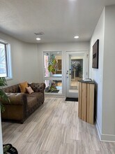 8600 W 95th St, Overland Park, KS à louer Photo intérieure– Image 2 sur 3