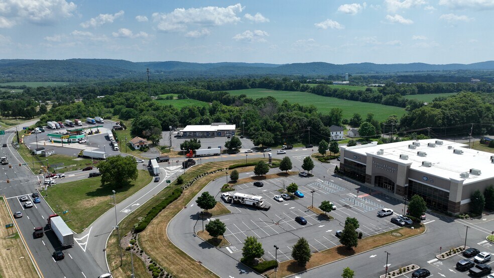 992 New Brunswick Ave, Phillipsburg, NJ à vendre - Photo de l’immeuble – Image 2 sur 13