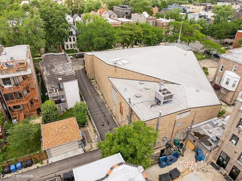 2510 W Cortez St, Chicago, IL à vendre - Photo de l’immeuble – Image 2 sur 29