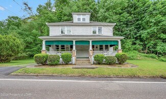 Plus de détails pour 7974-7976 Main St, Shickshinny, PA - Logement à vendre