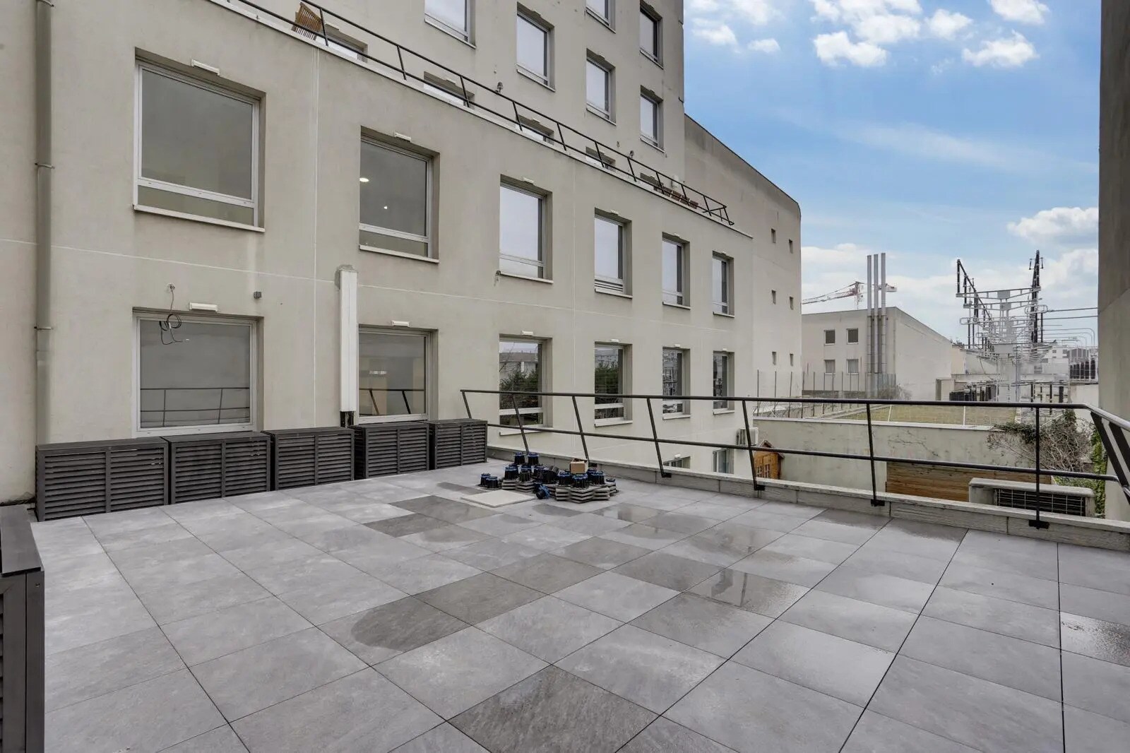 Bureau dans Puteaux à louer Photo de l’immeuble– Image 1 sur 2