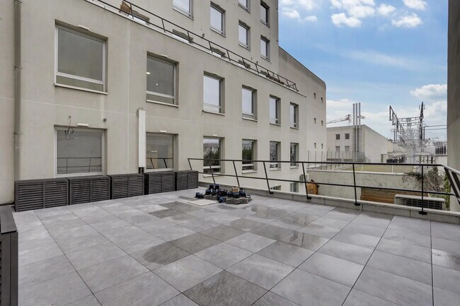 Plus de détails pour Bureau à louer