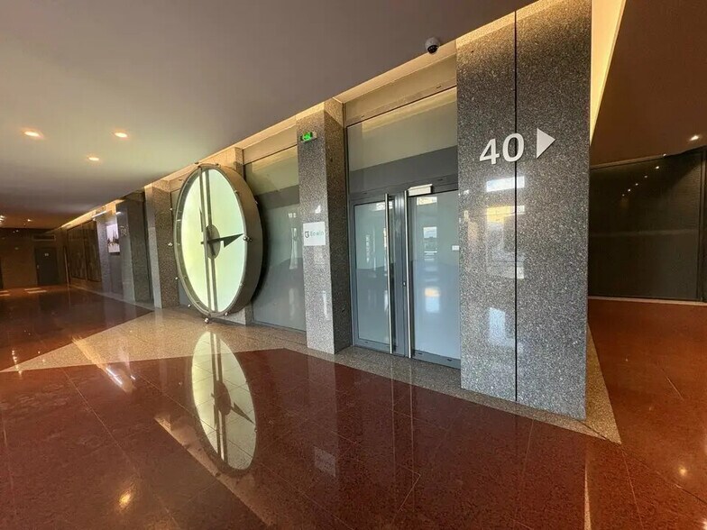 Bureau dans Lyon à louer - Photo de l’immeuble – Image 3 sur 9