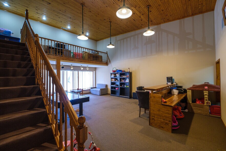 111 Main St, Huntsville, AR à vendre - Photo intérieure – Image 3 sur 9