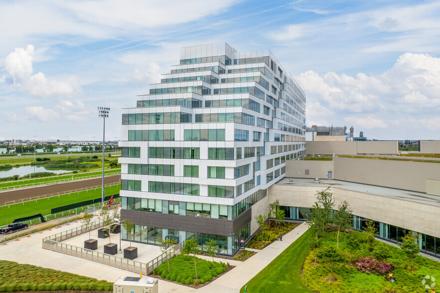 555 Rexdale Blvd, Toronto, ON à louer - Photo de l’immeuble – Image 1 sur 5