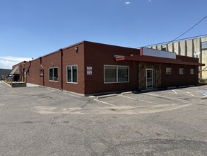 3931 Holly St, Denver, CO à louer Photo intérieure– Image 1 sur 11