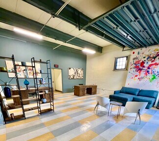 Plus de détails pour 3257 NW 7th Avenue Cir, Miami, FL - Local d'activités à louer