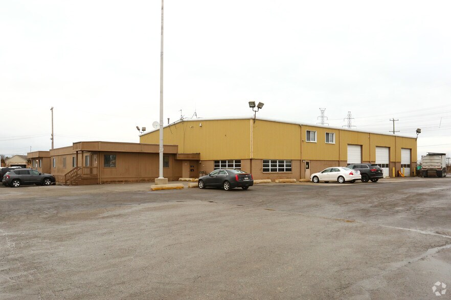 2650-2654 Van Horn Rd, Trenton, MI à vendre - Photo principale – Image 1 sur 3