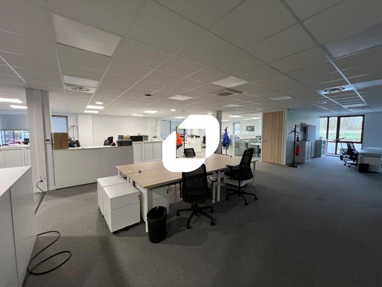 Bureau dans Lesquin à louer - Photo intérieure – Image 2 sur 11