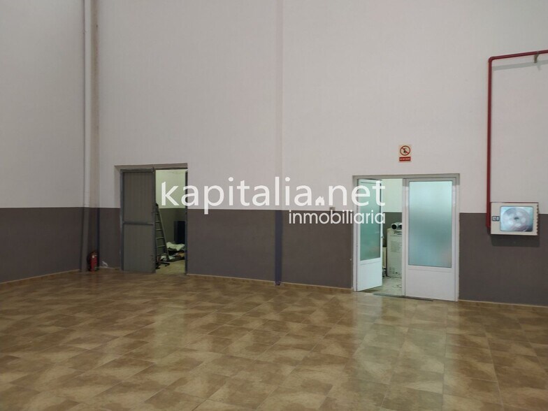 Industriel/Logistique dans NOVETLÈ, Valencia à vendre - Photo principale – Image 2 sur 6
