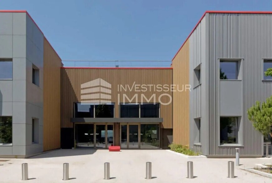 Bureau dans Le Blanc-Mesnil à louer - Photo de l’immeuble – Image 3 sur 5
