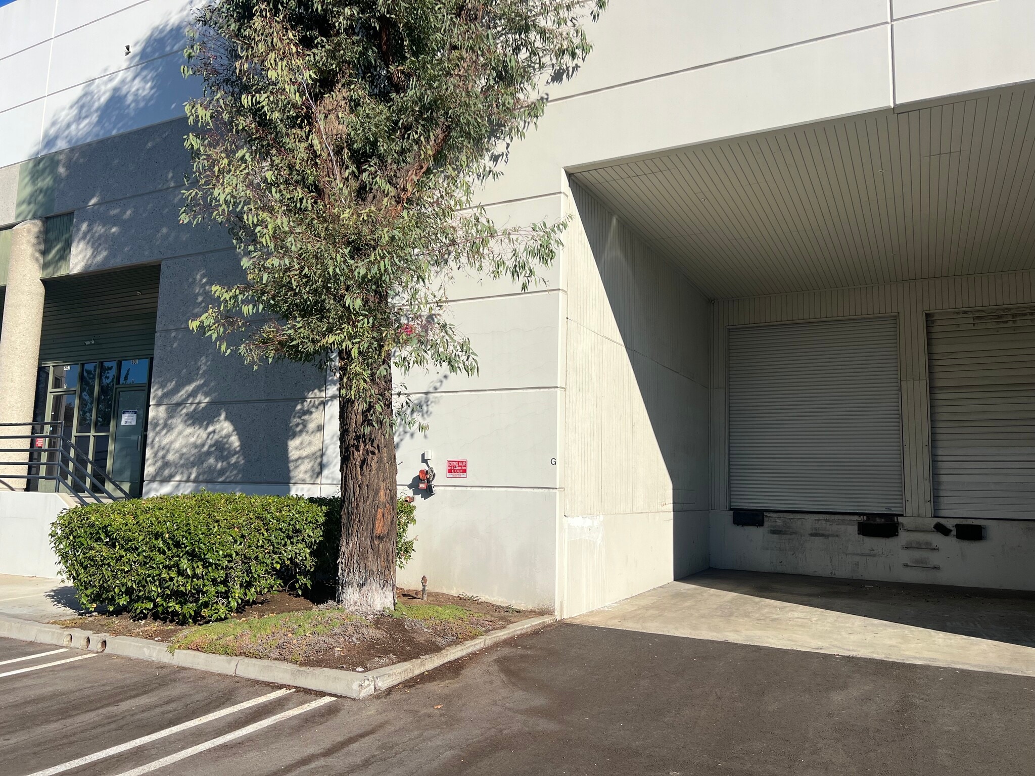 801 S DuPont Ave, Ontario, CA à louer Photo intérieure– Image 1 sur 4