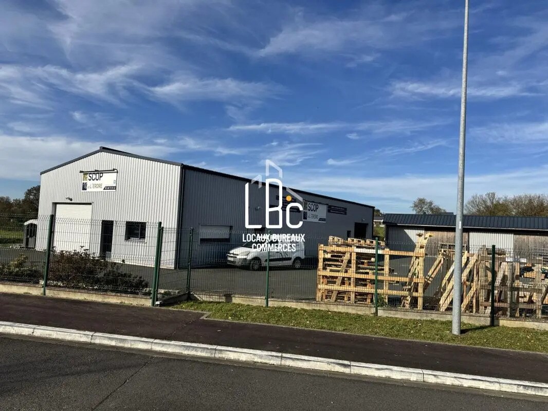 Local d’activités dans Les Touches à louer Photo de l’immeuble– Image 1 sur 24