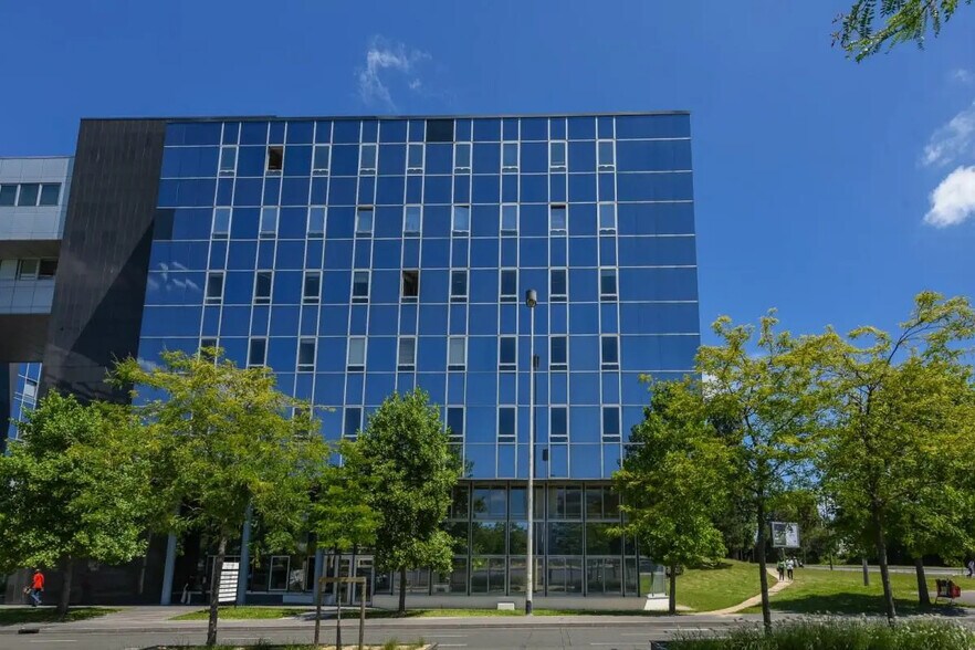 10 Boulevard De L'Oise, Cergy à louer - Photo de l’immeuble – Image 2 sur 12