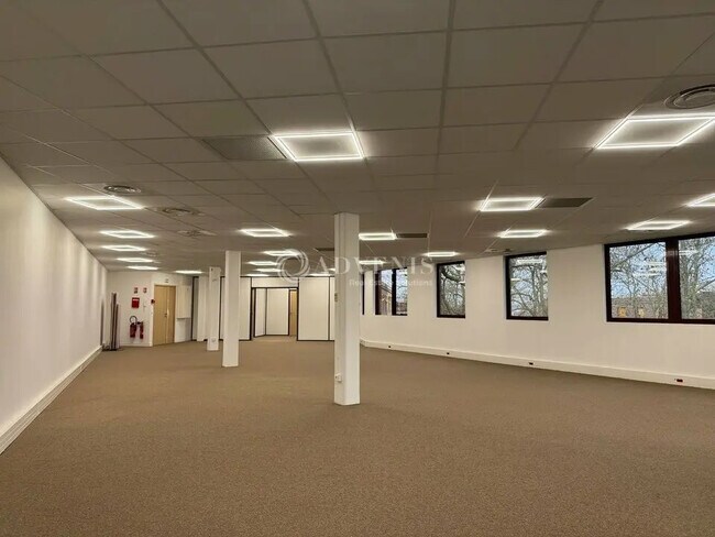 Plus de détails pour Bureau à louer