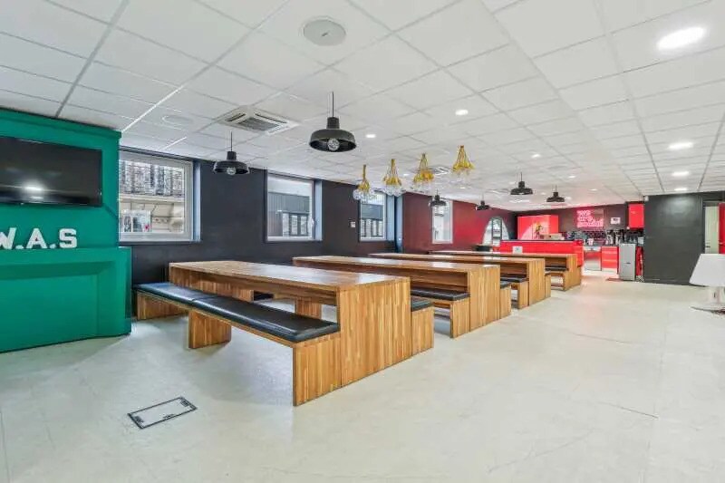 Bureau dans Paris à louer - Photo de l’immeuble – Image 3 sur 13