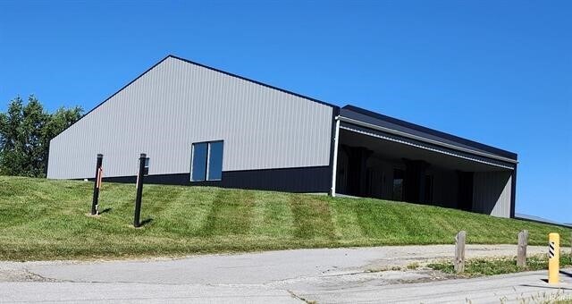 3725 N State Road 127, Angola, IN à vendre - Photo principale – Image 1 sur 2